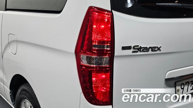 Hyundai Starex 2014 — photo 9
