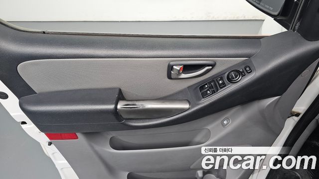 Hyundai Starex 2014 — photo 14