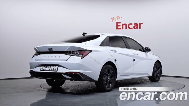 Hyundai AVANTE 2023 — photo 2