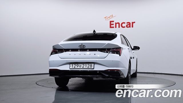 Hyundai AVANTE 2023 — photo 4