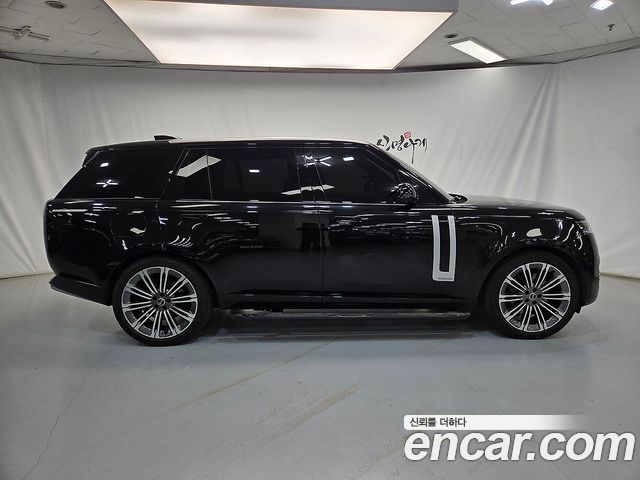 Land Rover Range Rover 2024 — photo 3