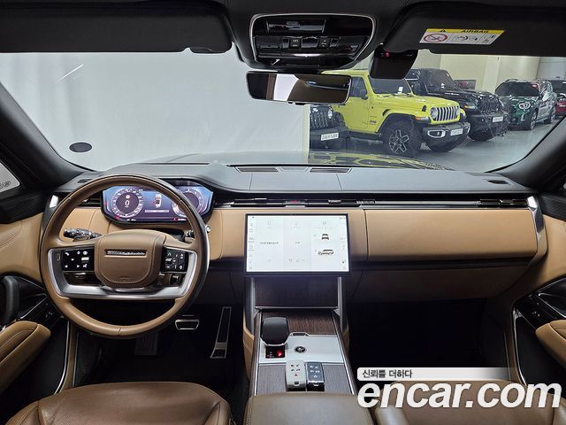 Land Rover Range Rover 2024 — photo 8