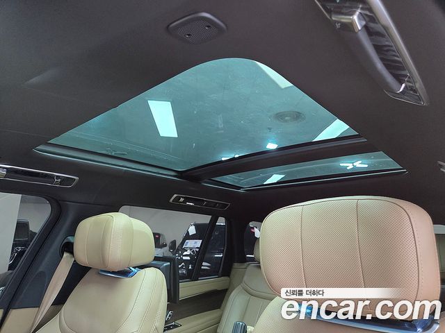 Land Rover Range Rover 2024 — photo 15