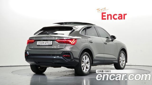 Audi Q3 2023 — photo 2