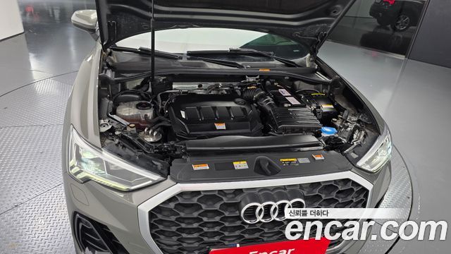 Audi Q3 2023 — photo 6