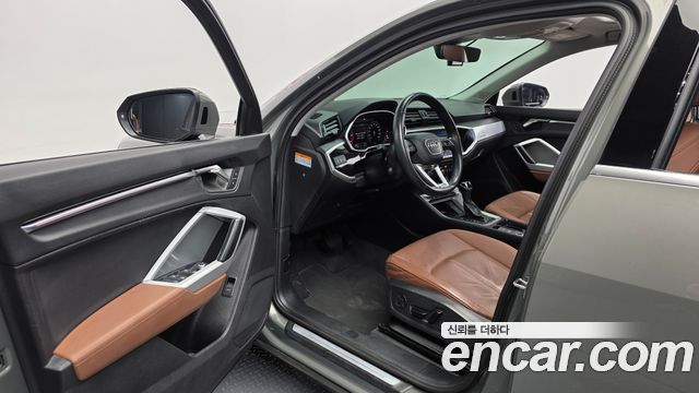Audi Q3 2023 — photo 13