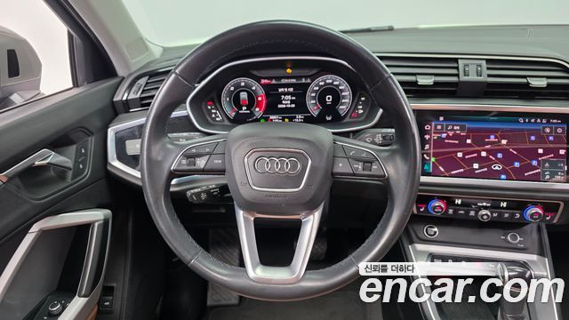 Audi Q3 2023 — photo 19