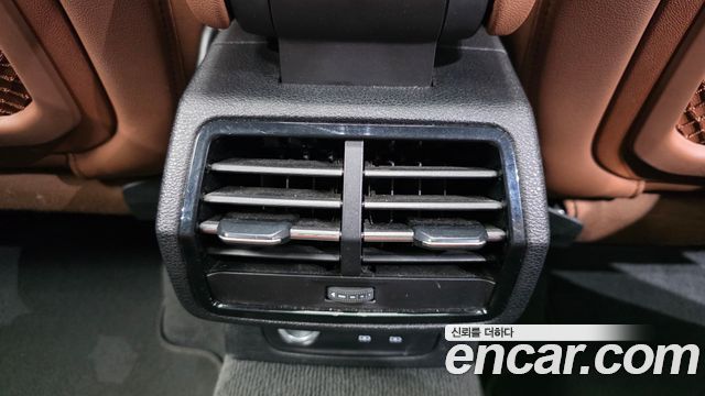 Audi Q3 2023 — photo 31