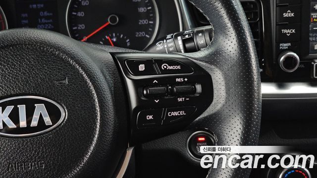 Kia Stonic 2019 — photo 24