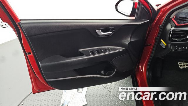 Kia Stonic 2019 — photo 14