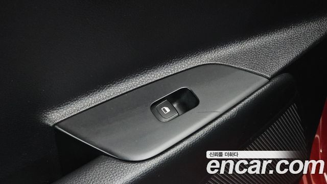 Kia Stonic 2019 — photo 30