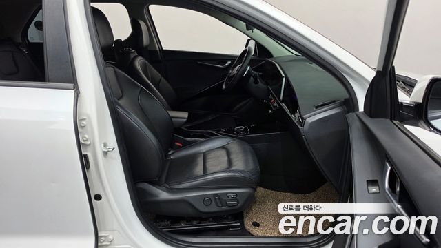 Kia Niro 2023 — photo 16