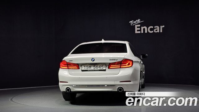 BMW 5-Series 2018 — photo 4
