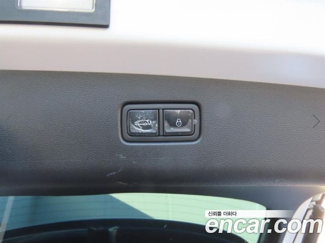 Genesis GV70 2025 — photo 6
