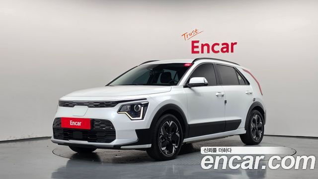 Kia Niro 2023 — photo 1