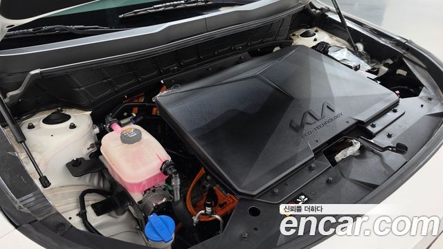 Kia Niro 2023 — photo 6