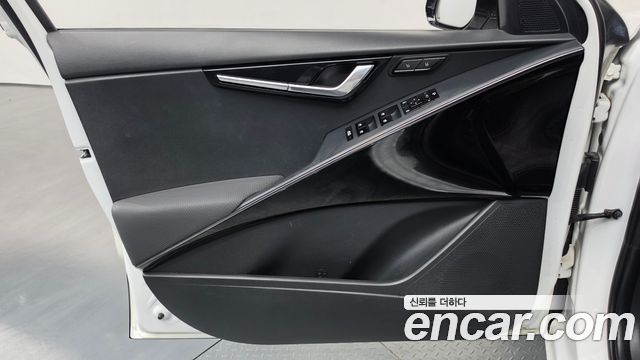 Kia Niro 2023 — photo 14