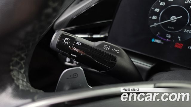 Kia Niro 2023 — photo 29