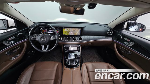 Mercedes-Benz E-Class 2018 — photo 7