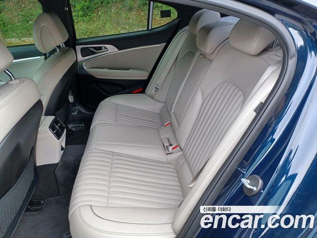 Genesis G70 2021 — photo 11