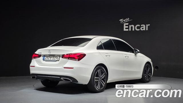 Mercedes-Benz A-Class 2021 — photo 2