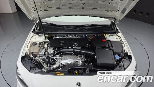 Mercedes-Benz A-Class 2021 — photo 6