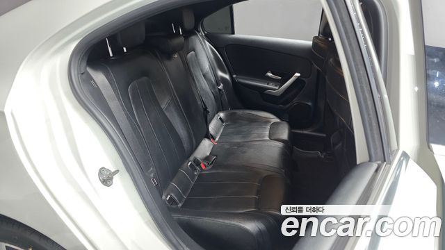 Mercedes-Benz A-Class 2021 — photo 17