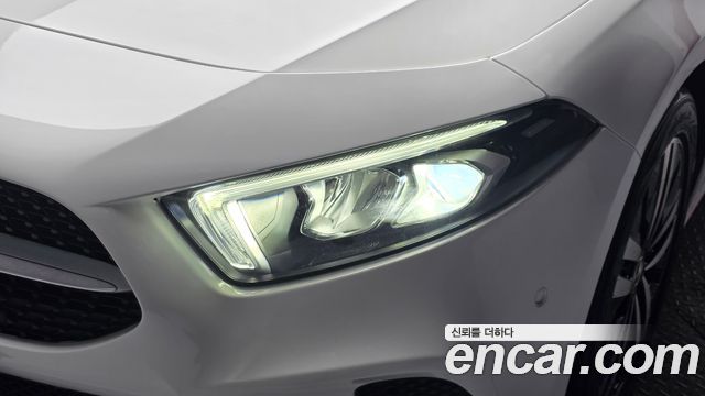 Mercedes-Benz A-Class 2021 — photo 8
