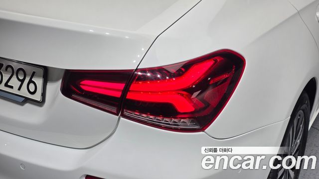 Mercedes-Benz A-Class 2021 — photo 9