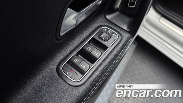 Mercedes-Benz A-Class 2021 — photo 29