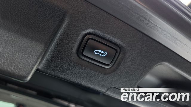 Hyundai Santafe 2021 — photo 16