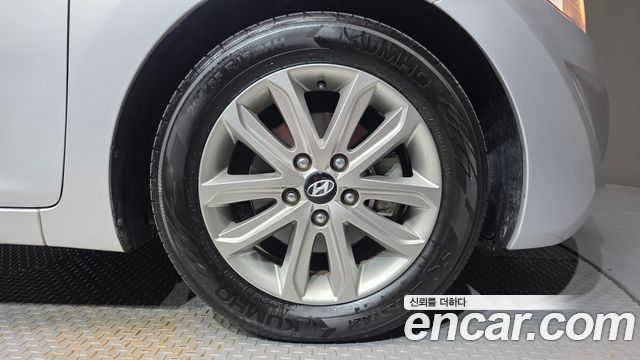 Hyundai AVANTE 2014 — photo 5