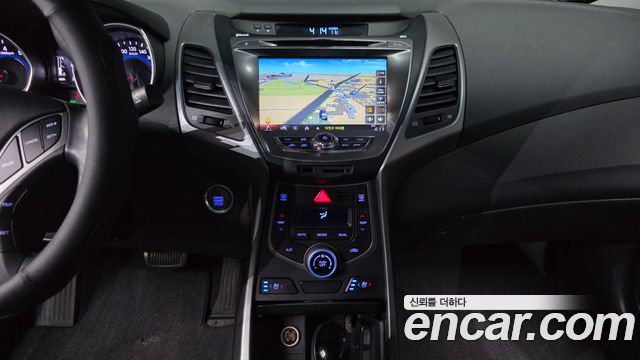 Hyundai AVANTE 2014 — photo 20