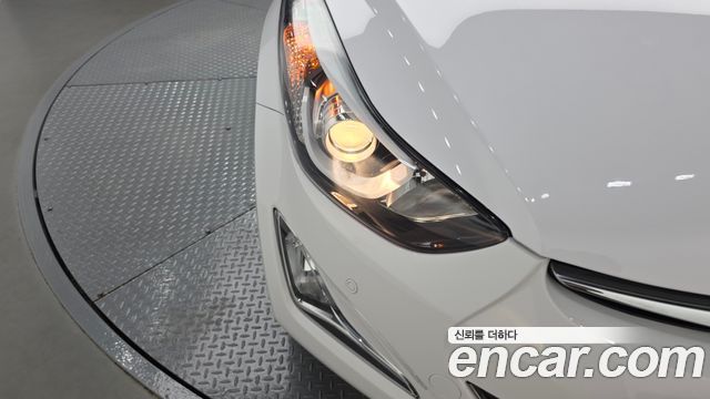 Hyundai AVANTE 2014 — photo 8