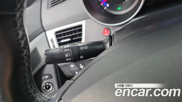 Hyundai AVANTE 2014 — photo 33