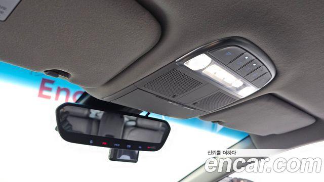 Genesis EQ900 2016 — photo 16