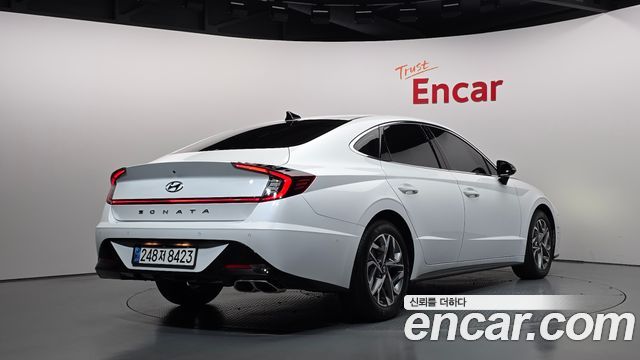 Hyundai Sonata 2022 — photo 2