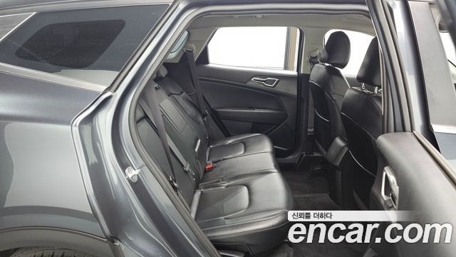 Kia Sportage 2022 — photo 11