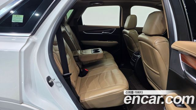 Cadillac XT5 2018 — photo 18