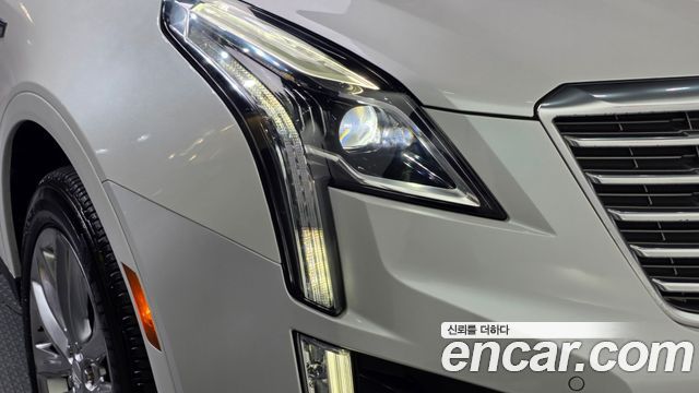 Cadillac XT5 2018 — photo 8