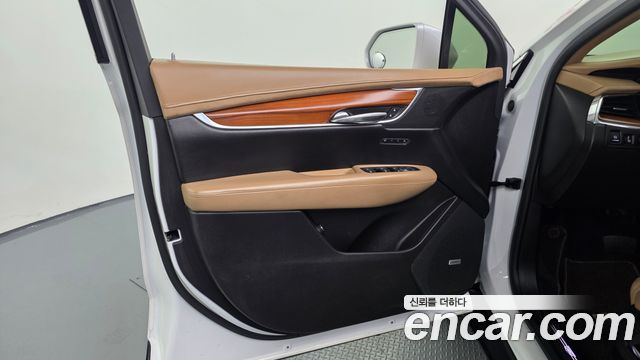 Cadillac XT5 2018 — photo 14