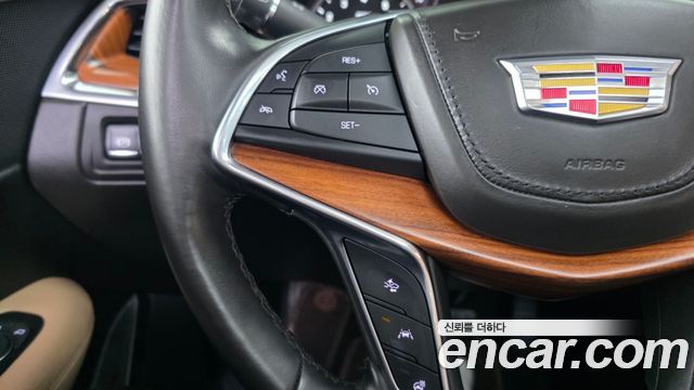 Cadillac XT5 2018 — photo 35