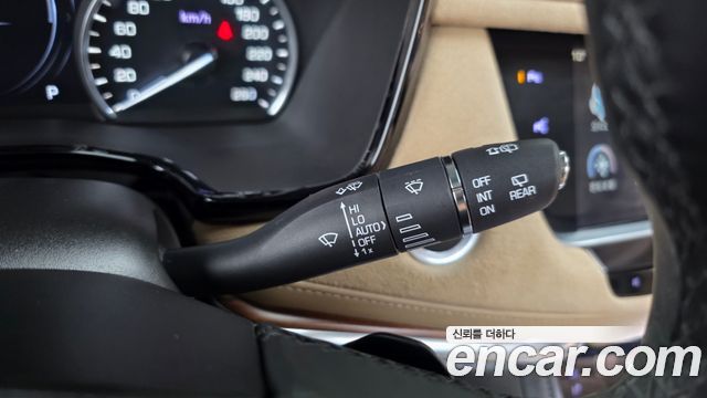 Cadillac XT5 2018 — photo 38