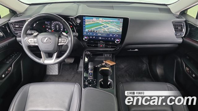 Lexus NX 2022 — photo 10