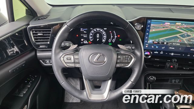 Lexus NX 2022 — photo 19