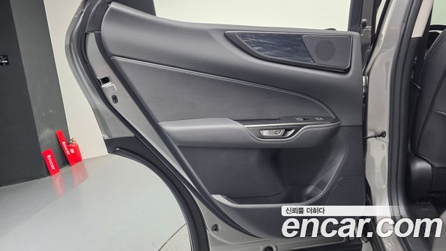 Lexus NX 2022 — photo 15