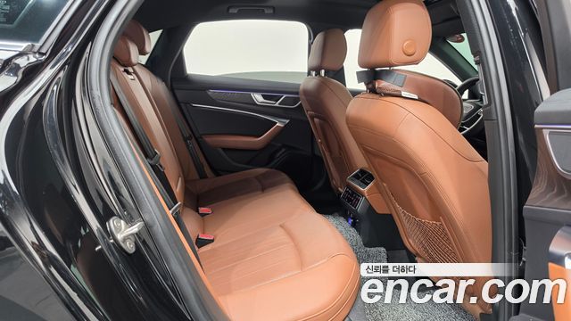 Audi A6 2023 — photo 17