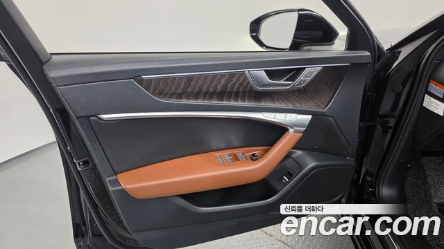 Audi A6 2023 — photo 14