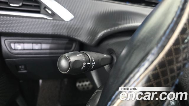 Peugeot 2008 2019 — photo 24