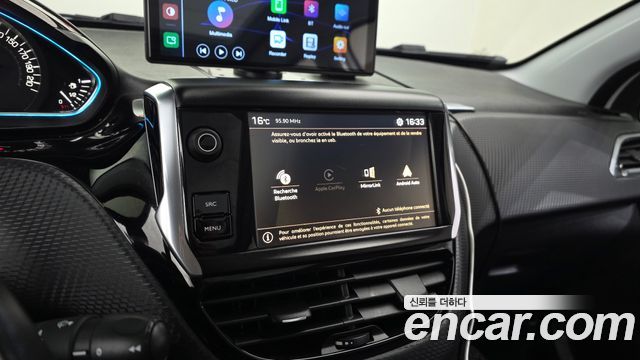Peugeot 2008 2019 — photo 30